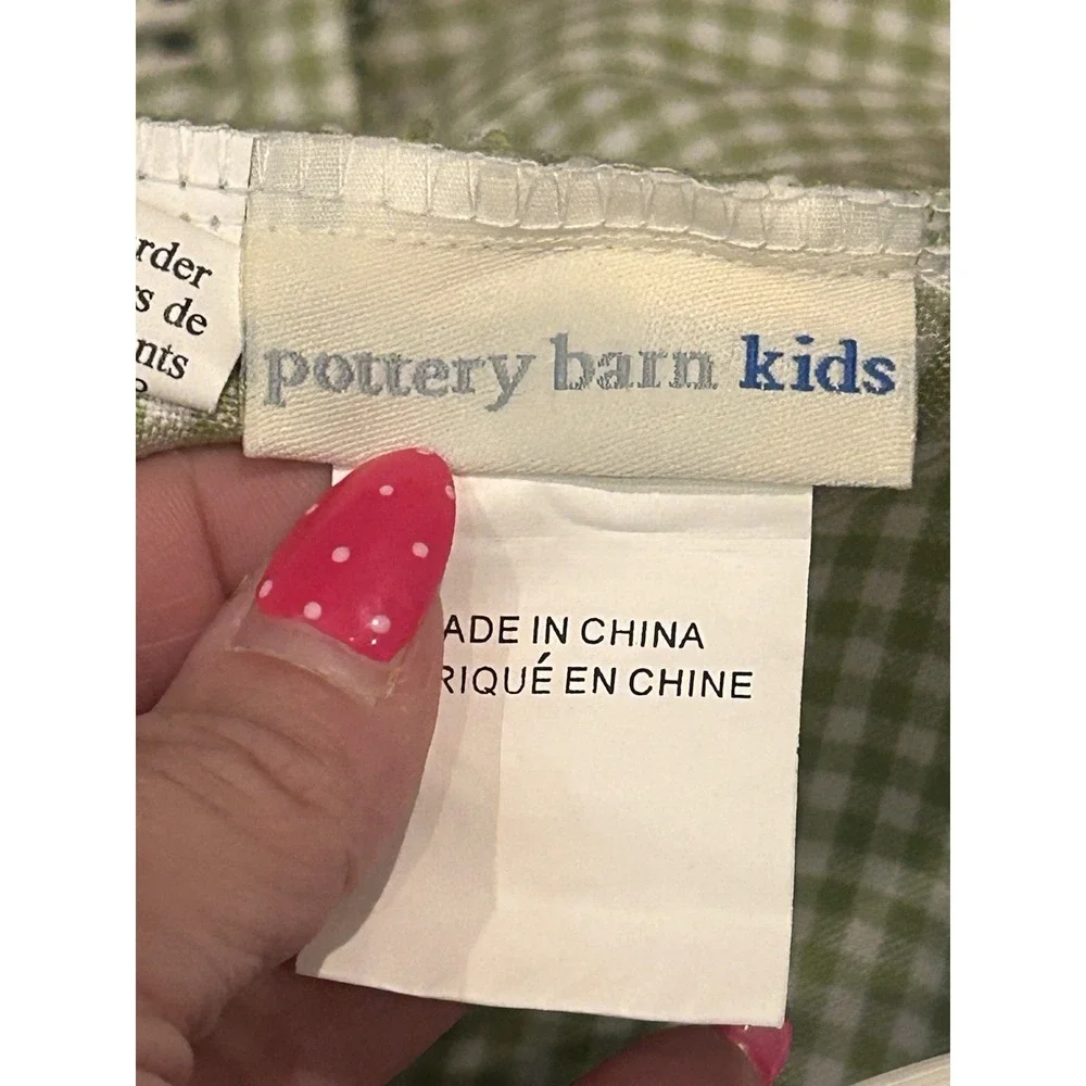 POTTERY BARN KIDS White Sabrina Basket with Liner Green Gingham Plaid Checker‎